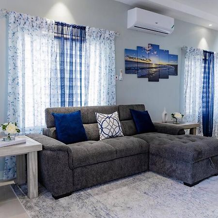 Pyramid Point Manor Villa Очо Риос Екстериор снимка
